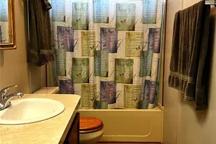 2240 W Broadway Ave, Moses Lake, WA 98837 - Photo 11