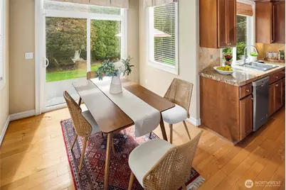 27519 SE 28th Place, Sammamish, WA 98075 - Photo 17