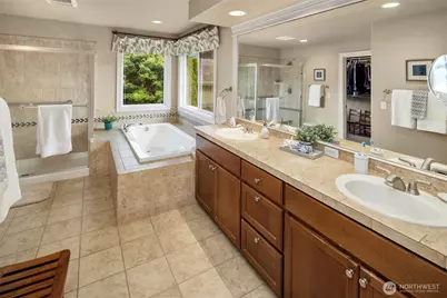 27519 SE 28th Place, Sammamish, WA 98075 - Photo 25