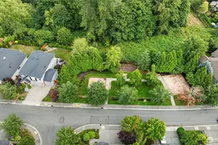 27519 SE 28th Pl, Sammamish, WA 98075 - Photo 39