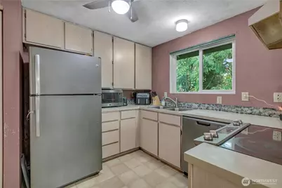 18610 5th Avenue NE, Suquamish, WA 98392 - Photo 11