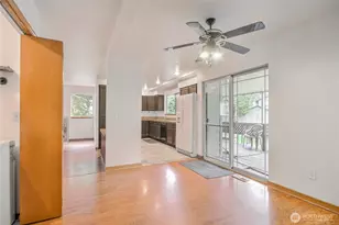 10915 207th Ave Ct E, Bonney Lake, WA 98391 - Photo 9