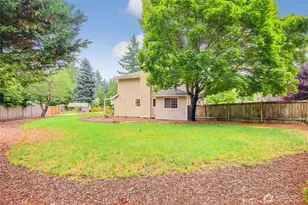 10915 207th Ave Ct E, Bonney Lake, WA 98391 - Photo 31