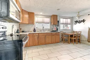 2327 Harrison Ave, Everett, WA 98201 - Photo 3