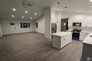 400 E McLane Cv Dr, Grapeview, WA 98546 - Photo 3