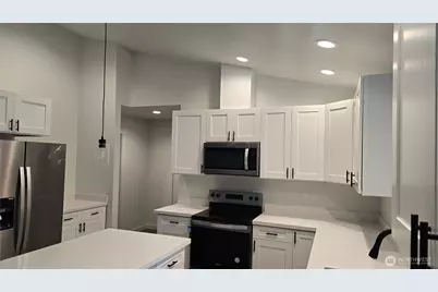 400 E McLane Cove Drive, Grapeview, WA 98546 - Photo 5