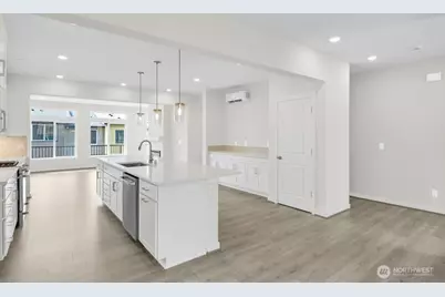 13216 NE 127th Court #B, Kirkland, WA 98034 - Photo 3