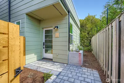 8814 41st Avenue SW, Seattle, WA 98136 - Photo 5