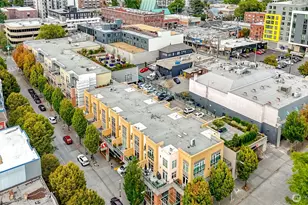 17 W Mercer St, Seattle, WA 98119 - Photo 31