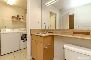 17 W Mercer St, Seattle, WA 98119 - Photo 23