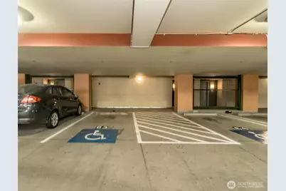 17 W Mercer Street #301, Seattle, WA 98119 - Photo 33