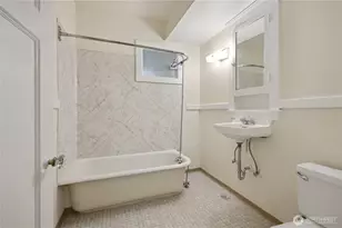 605 E Denny Way, Seattle, WA 98122 - Photo 19