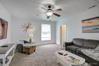 201 E 3rd, Aberdeen, WA 98520 - Photo 19