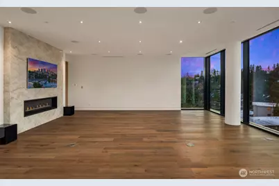 8 100th Avenue NE #201, Bellevue, WA 98004 - Photo 7