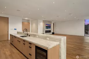 8 100th Ave NE, Bellevue, WA 98004 - Photo 13