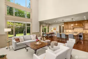 10827 NE 108th St, Kirkland, WA 98033 - Photo 3