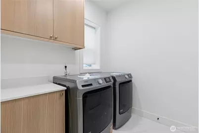 13725 SE 85th Street, Newcastle, WA 98059 - Photo 29