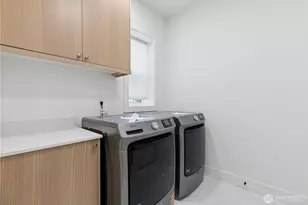 13725 SE 85th St, Newcastle, WA 98059 - Photo 29