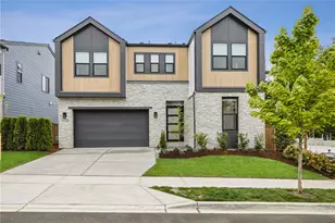 13725 SE 85th St, Newcastle, WA 98059 - Photo 1