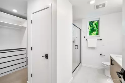 6562 Ravenna Avenue NE, Seattle, WA 98115 - Photo 21