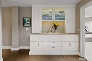 7800 SE 27th St, Mercer Island, WA 98040 - Photo 9