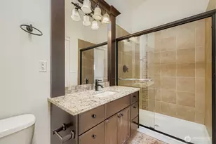 3635 Evanston Ave N, Seattle, WA 98103 - Photo 19