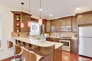 3635 Evanston Ave N, Seattle, WA 98103 - Photo 17