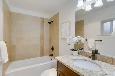 3635 Evanston Avenue N #B, Seattle, WA 98103 - Photo 7