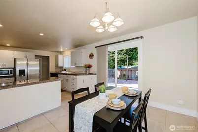 4000 Country Lane NW, Bremerton, WA 98312 - Photo 9