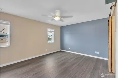 9822 201st St E, Graham, WA 98338 - Photo 17