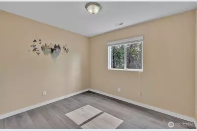 9822 201st St E, Graham, WA 98338 - Photo 15