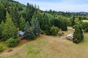 17 Mc Kinney Rd, Raymond, WA 98577 - Photo 3