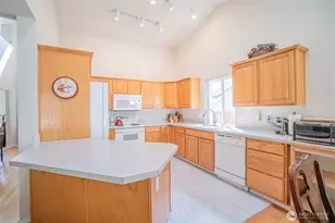 6401 60th St W, University Place, WA 98467 - Photo 9