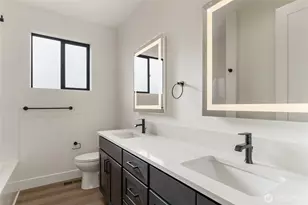 585 S Perry Ave, East Wenatchee, WA 98802 - Photo 17