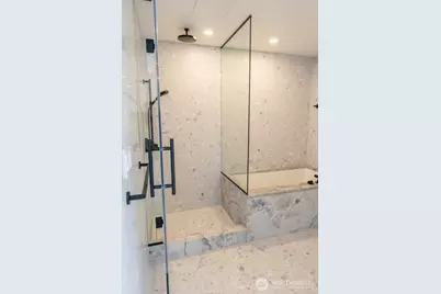 300 Virginia Street #4403, Seattle, WA 98101 - Photo 17