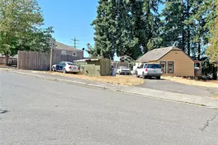 1409 Monroe Ave NE, Renton, WA 98056 - Photo 5