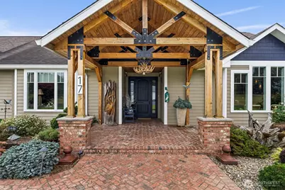 17 Goldau Road, Raymond, WA 98577 - Photo 1