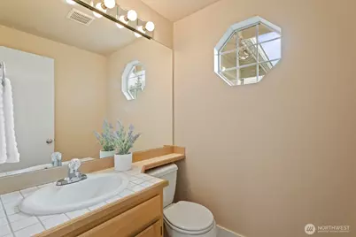 2015 Mill Pointe Drive SE, Mill Creek, WA 98012 - Photo 9