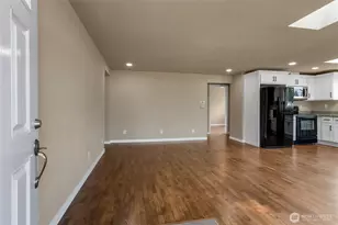 1032 111th St S, Tacoma, WA 98444 - Photo 7