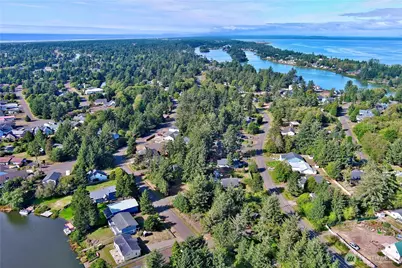 878 Mount Olympus Avenue SE, Ocean Shores, WA 98569 - Photo 35