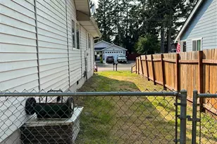 878 Mt Olympus Ave SE, Ocean Shores, WA 98569 - Photo 25