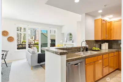 2607 Western Avenue #1108, Seattle, WA 98121 - Photo 5