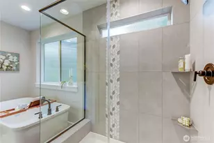 19220 Meridian Dr SE, Bothell, WA 98012 - Photo 23