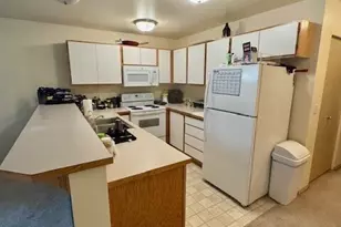 3017 W Marine View Dr, Everett, WA 98203 - Photo 9