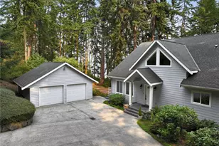 2151 N Bluff Rd, Greenbank, WA 98253 - Photo 3