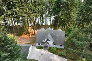 2151 N Bluff Rd, Greenbank, WA 98253 - Photo 33