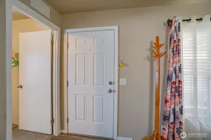 300 SW 7th Ave, Battle Ground, WA 98604 - Photo 5