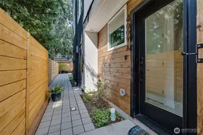 4011 Corliss Avenue N #3, Seattle, WA 98103 - Photo 7