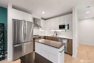 4011 Corliss Ave N, Seattle, WA 98103 - Photo 17