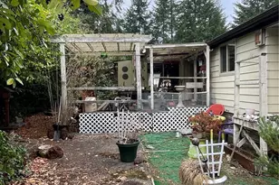 261 E North Lake Dr, Shelton, WA 98584 - Photo 7